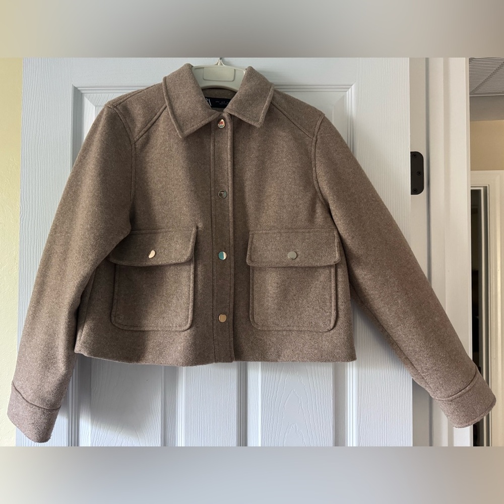 Zara Women’s Small Cropped Camel Jacket - Picture 5 of 9